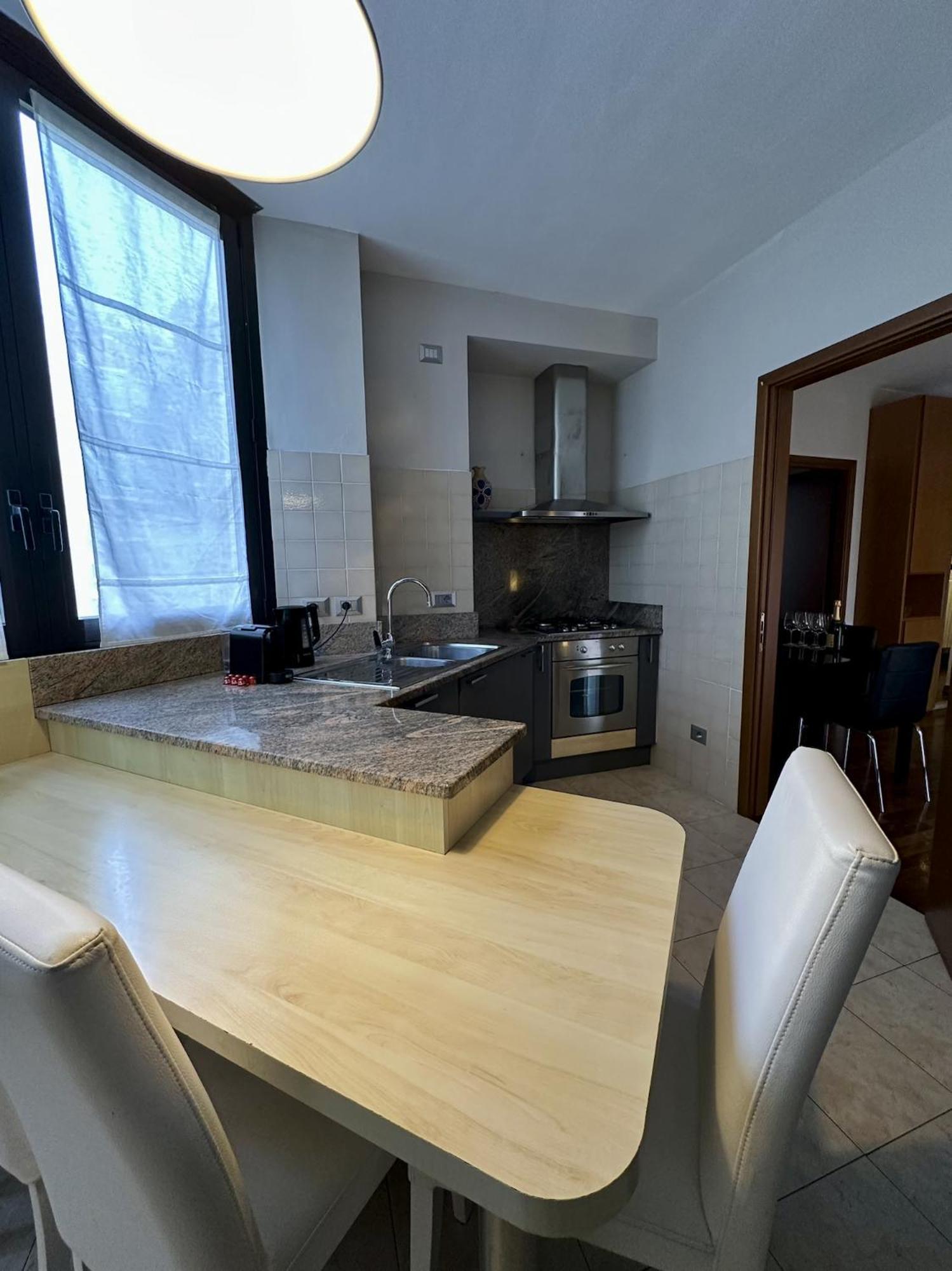 King Apartment Milano Bocconi Buitenkant foto