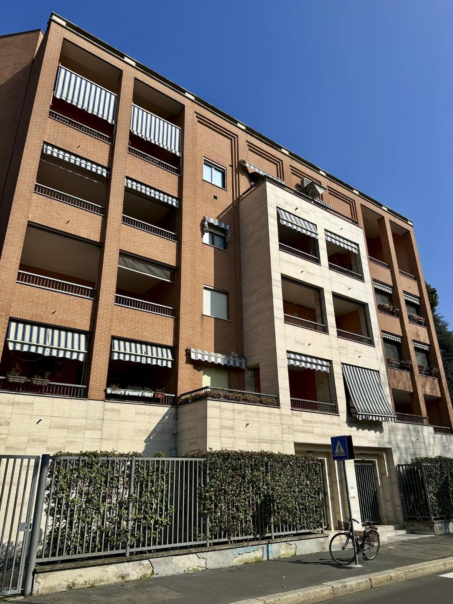 King Apartment Milano Bocconi Buitenkant foto